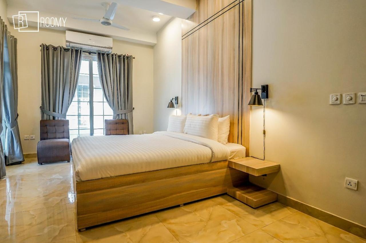 Roomy Crossroads Hotel, Peschawar Exterior foto